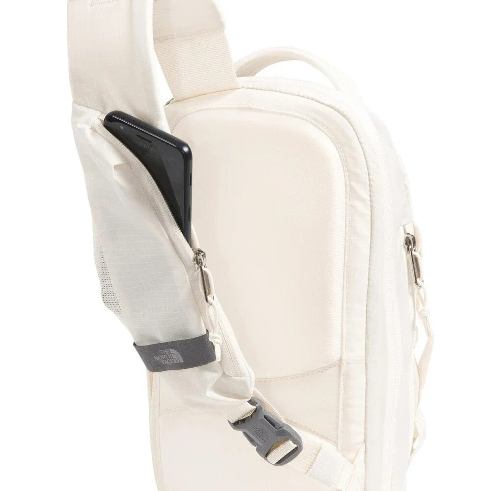 The North Face Borealis Sling Bag Unisex OS White Dune Crossbody Strap GBO2795